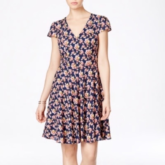 Betsey Johnson Dresses & Skirts - Betsey Johnson Floral Dress